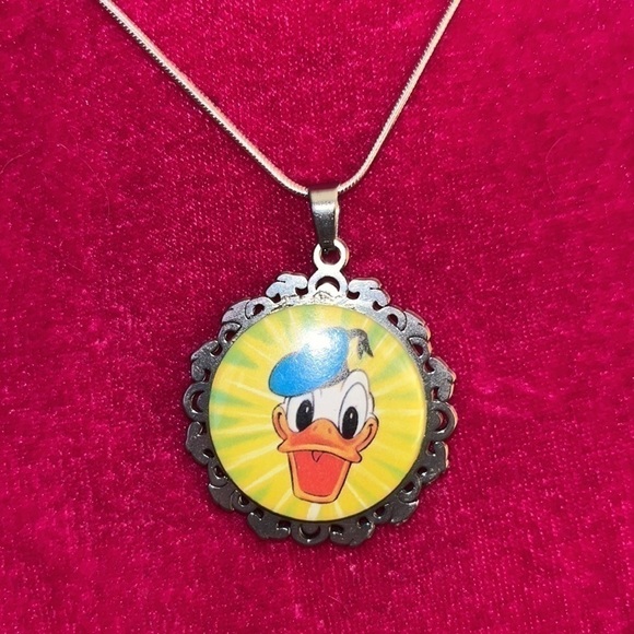 DONALD Duck Necklace Upcycled Pin Handcrafted - Picture 6 of 6
